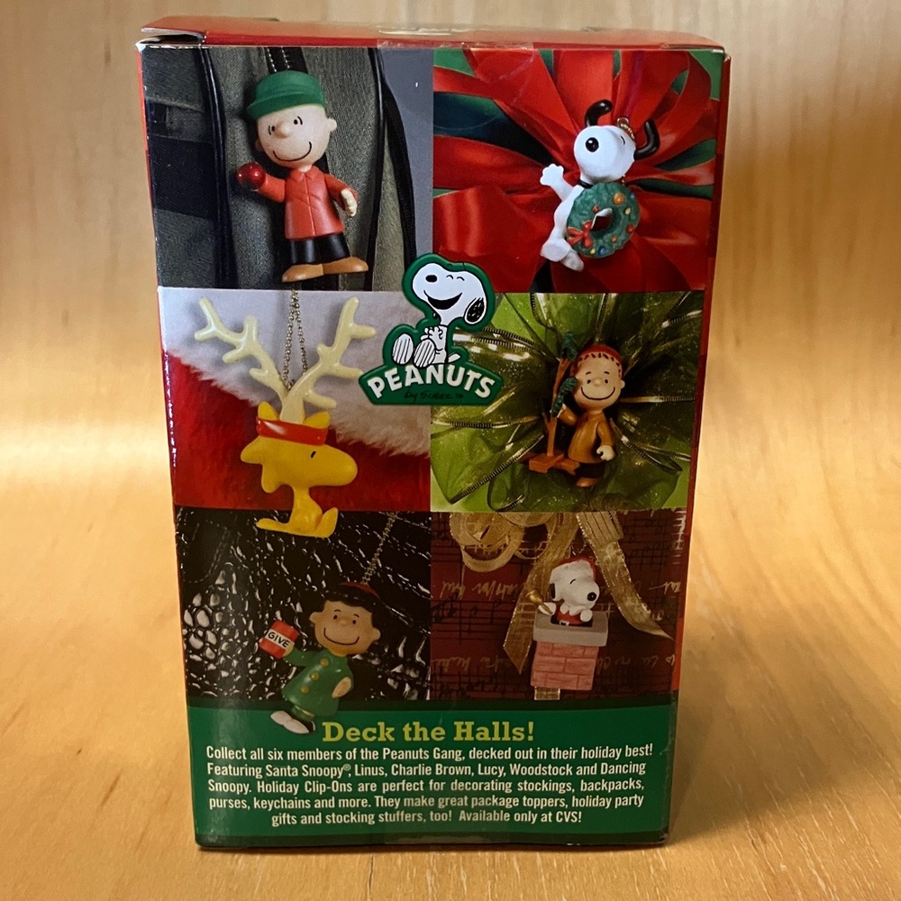 2010 Peanuts Lucy clip-on ornament/keychain/bag clip - 60 Years - Picture 7 of 8